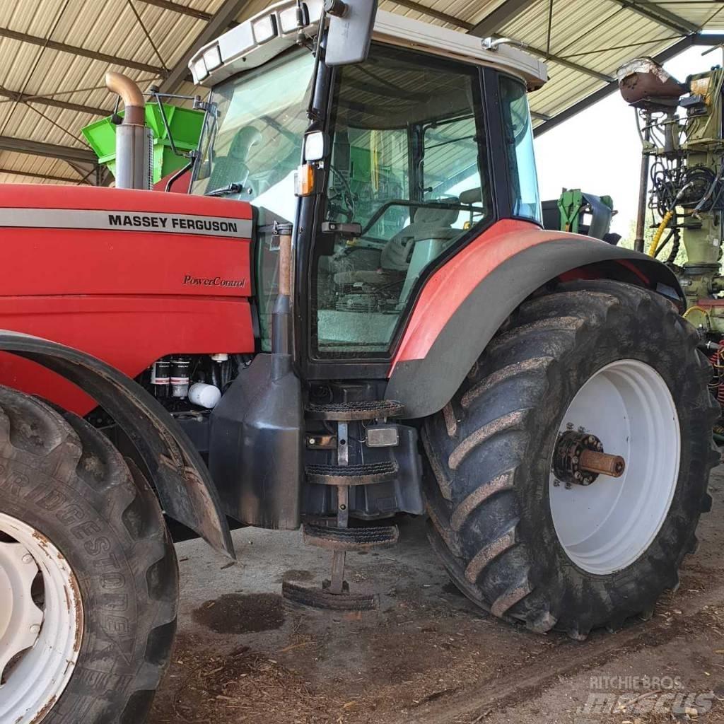Massey Ferguson 8260 Traktorer