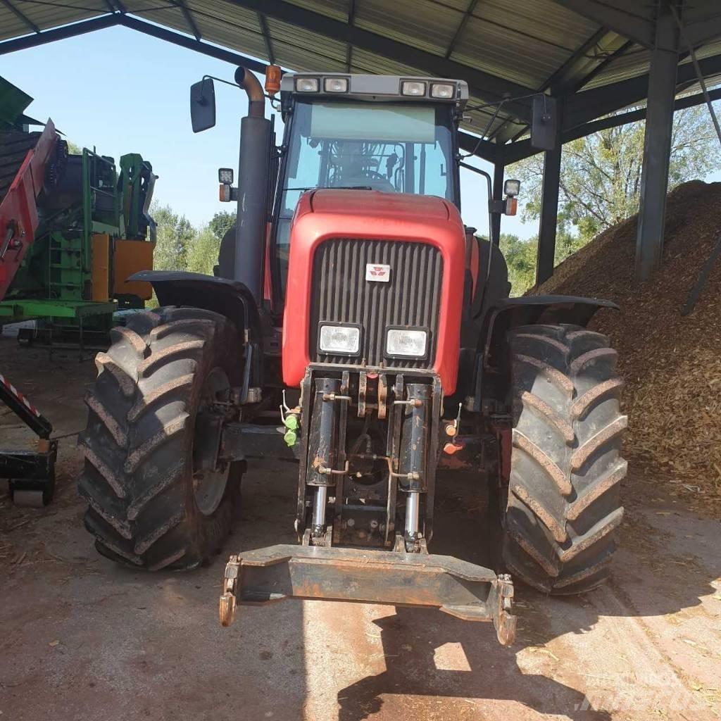 Massey Ferguson 8260 Traktorer