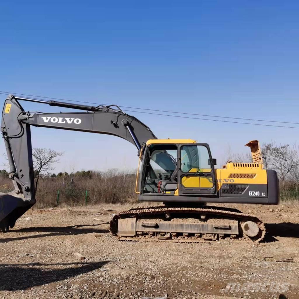 Volvo EC240 Beltegraver
