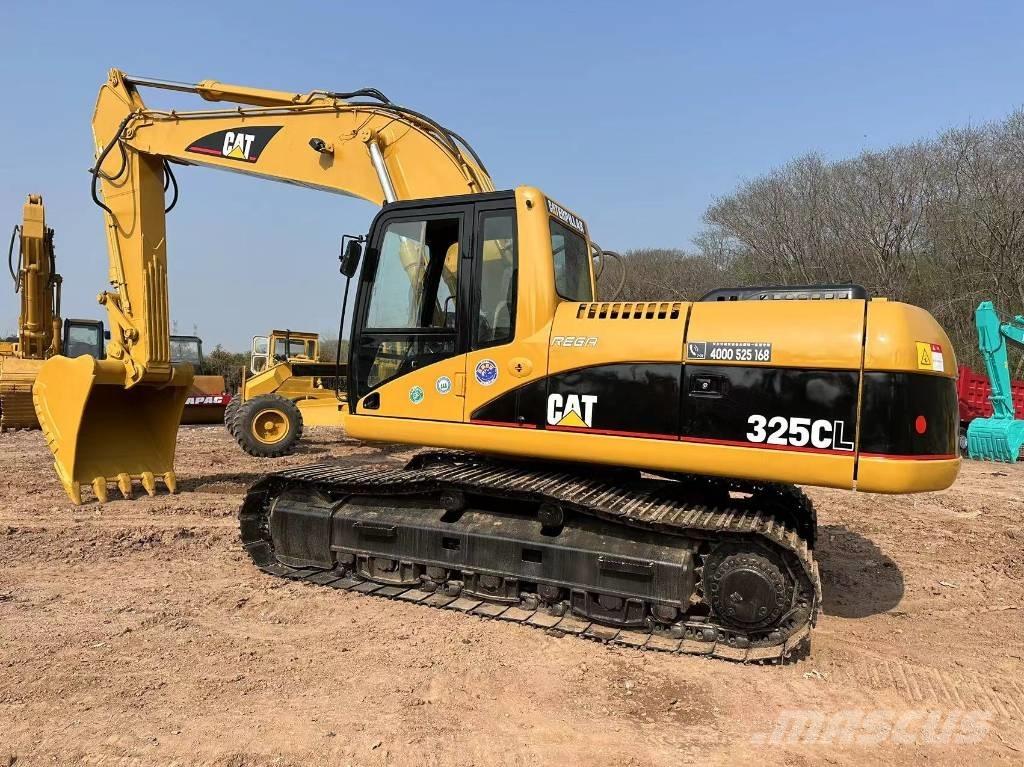 CAT 325 CL Beltegraver