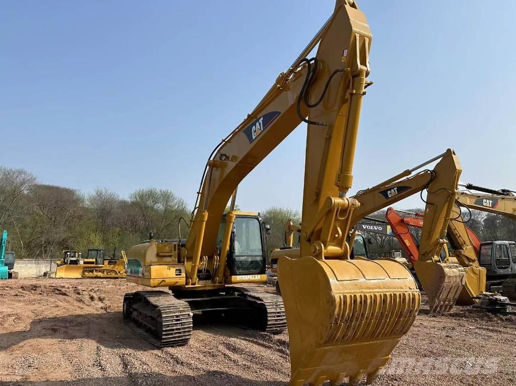 CAT 325 CL Beltegraver