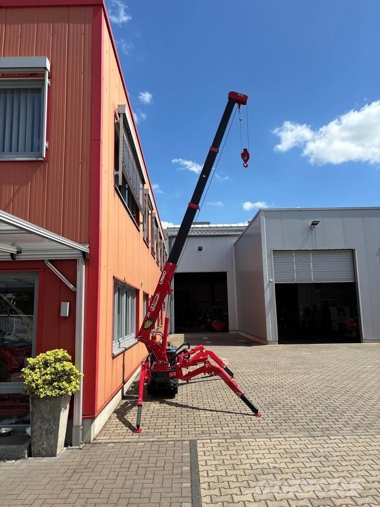 Unic URW-094 Beltegående Kran