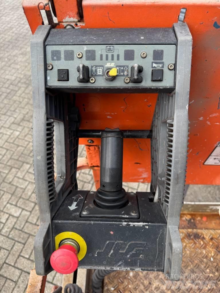 JLG 2646 ES Sakselifter