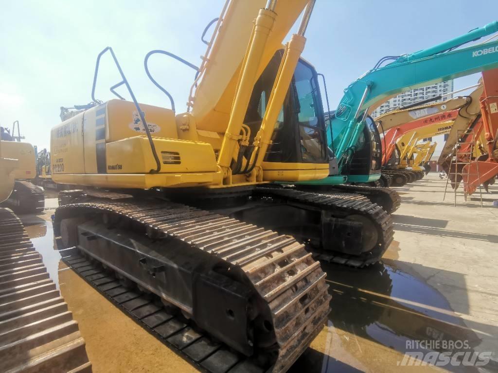 Komatsu PC 200-6 Beltegraver