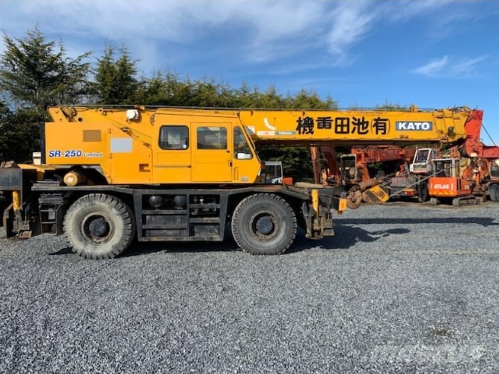 Kato KR 30 H Allterreng kraner