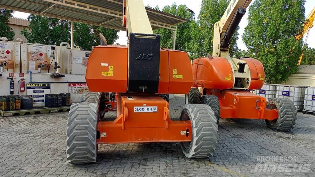 JLG 800AJ Leddede bomlifter