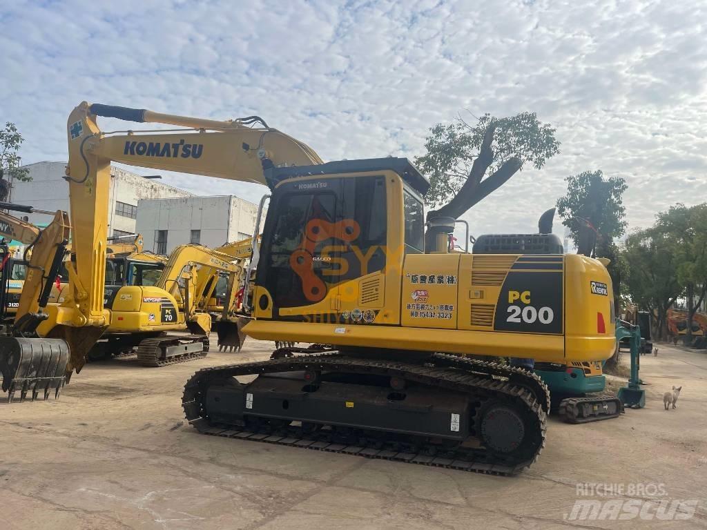 Komatsu PC 200-8 Beltegraver