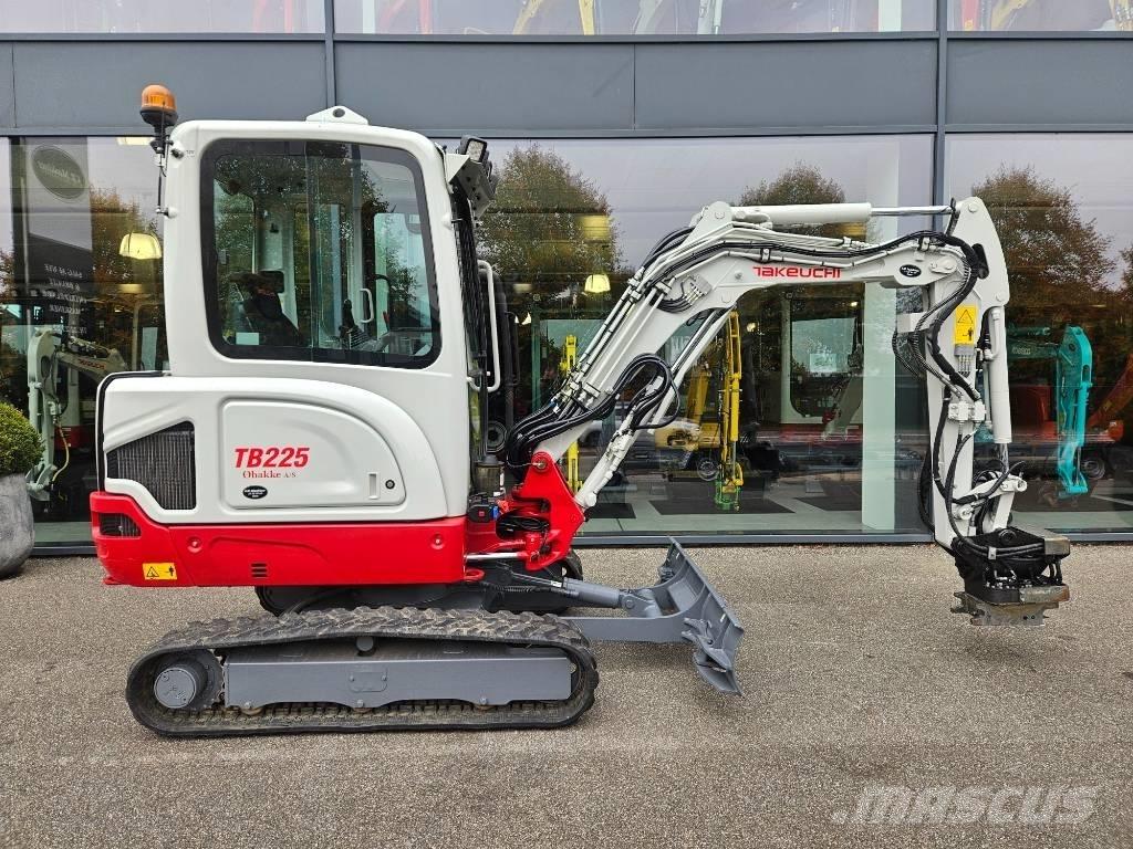 Takeuchi TB 225 Minigravere <7t