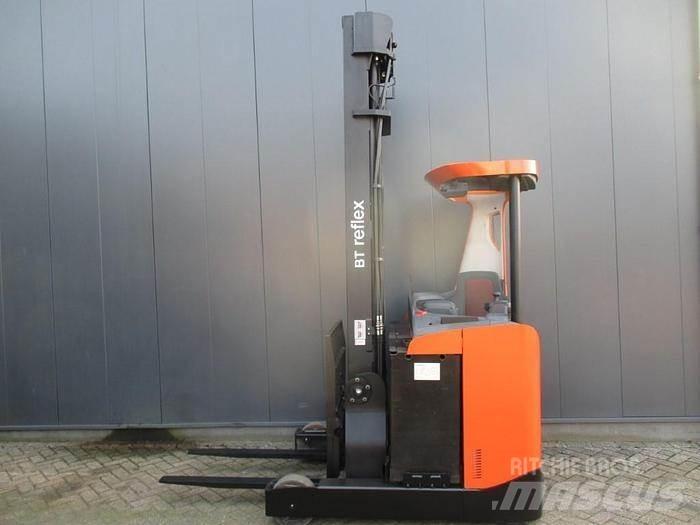 BT RRE 160 Skyvemasttruck