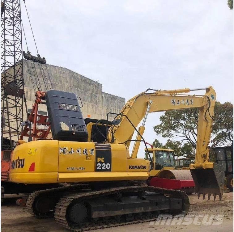Komatsu PC 220-8 Beltegraver