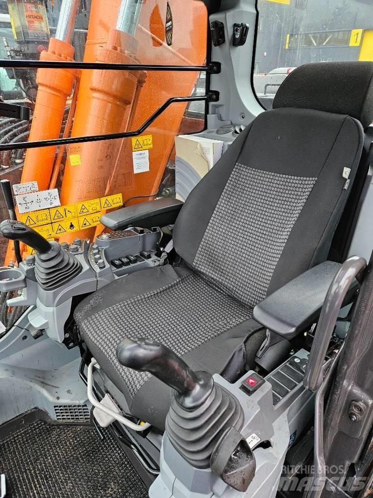 Hitachi ZX 135 US-7 Beltegraver