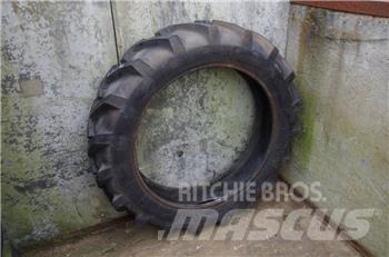 Stomil 9.5 R 32 Dekk, hjul og felger