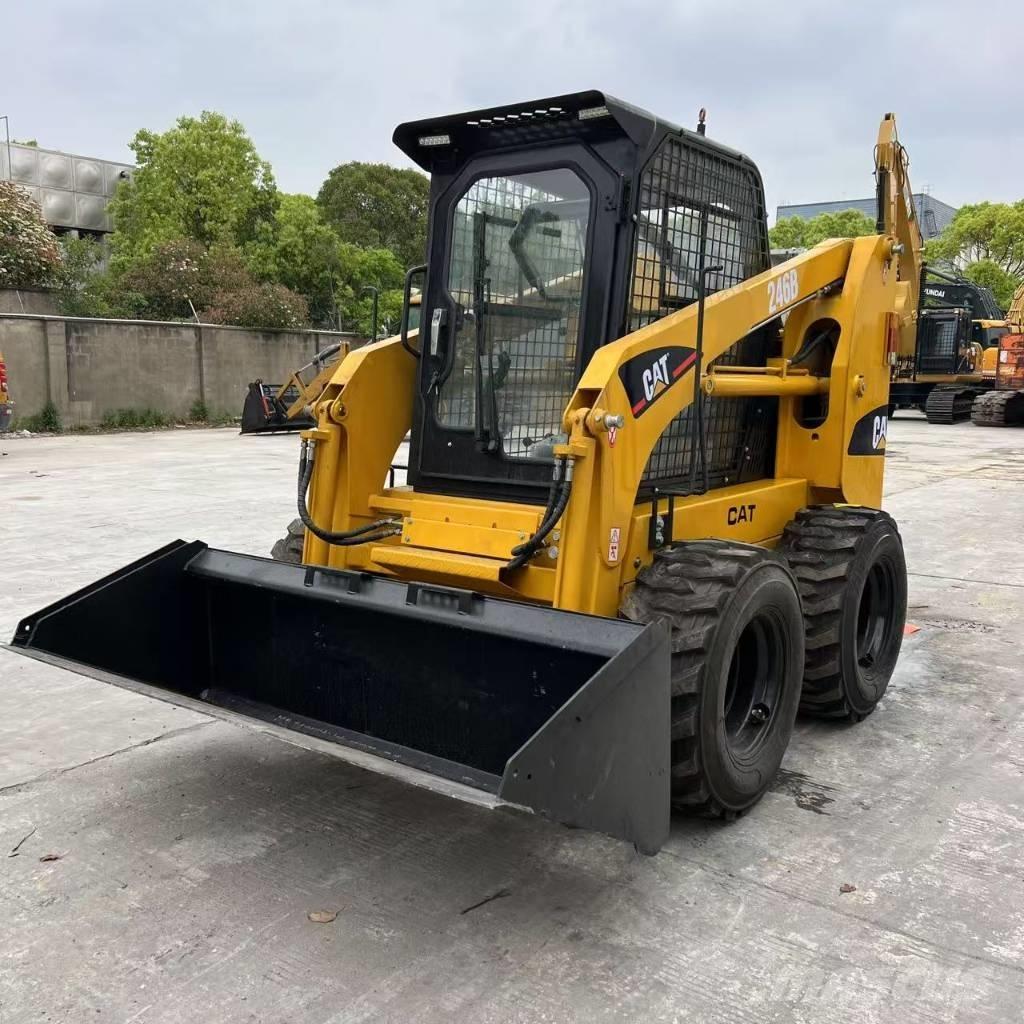 CAT 246 B Minilastere