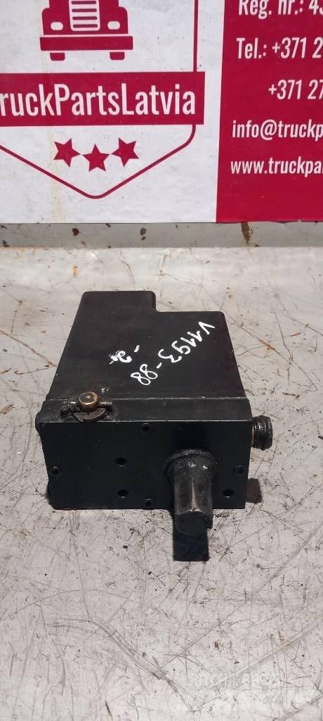 Volvo FH 12.   20917279 Hydraulikk
