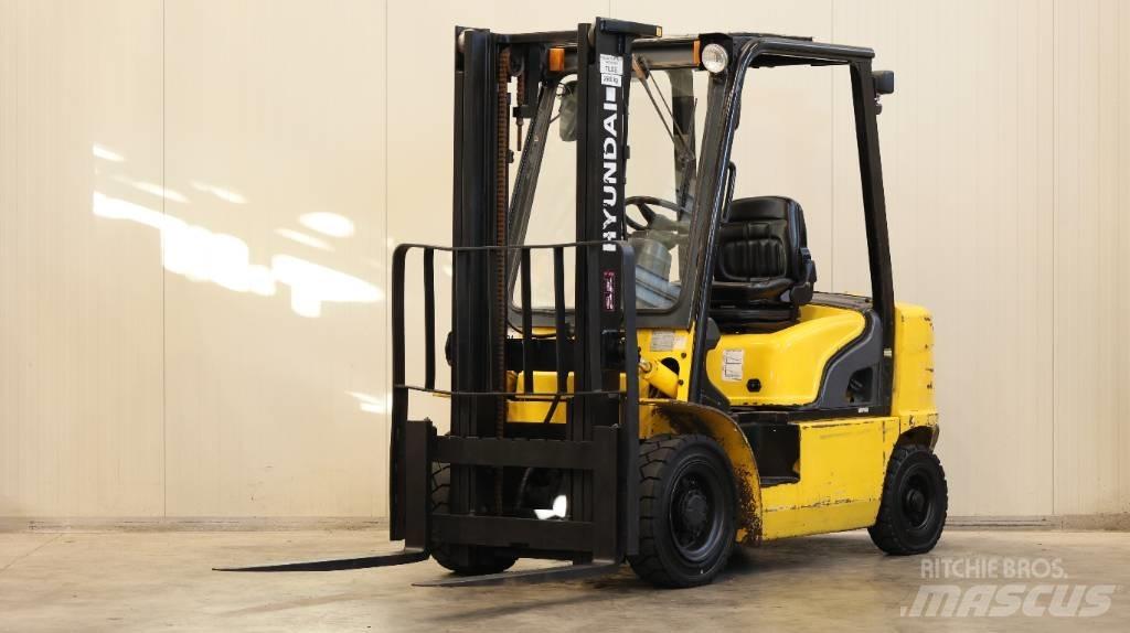 Hyundai 25 D-7 E Diesel Trucker
