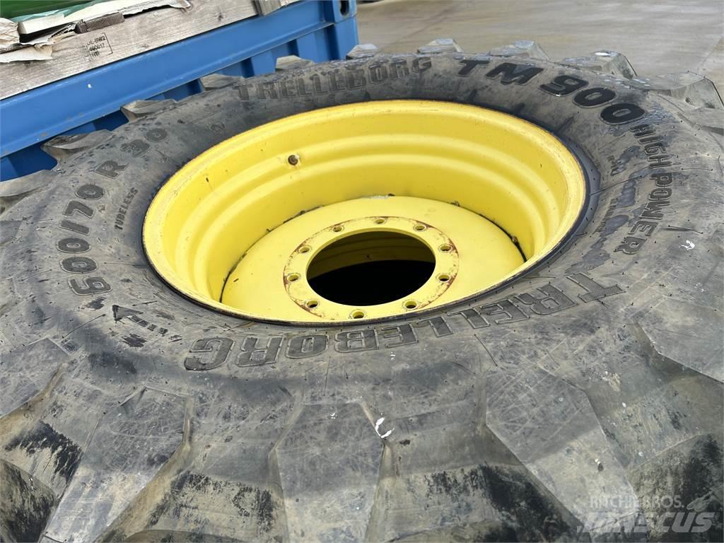  600/70R30 Dekk, hjul og felger