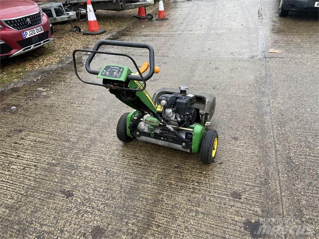John Deere 220C Landbruk - Annet