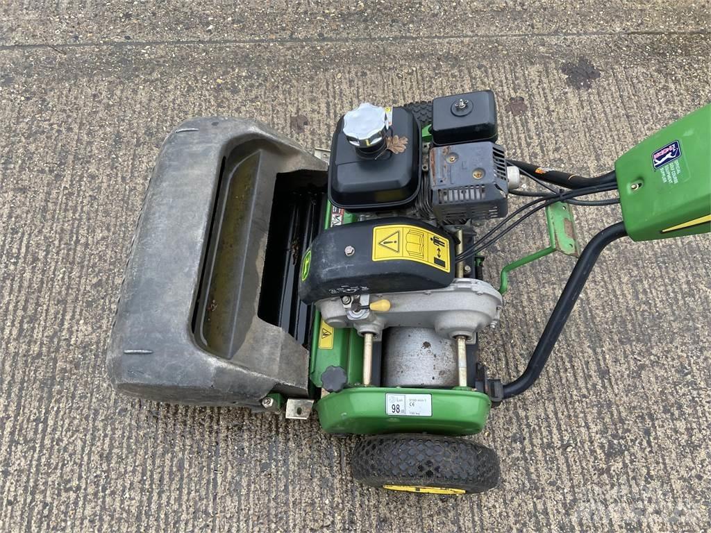 John Deere 220C Landbruk - Annet