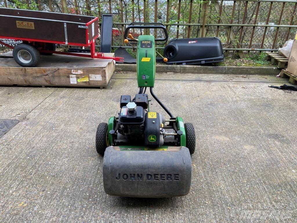 John Deere 220C Landbruk - Annet