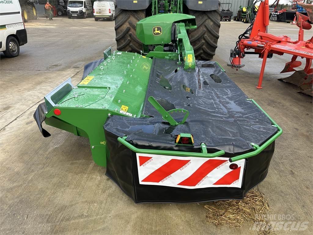 John Deere 331 Slåmaskiner
