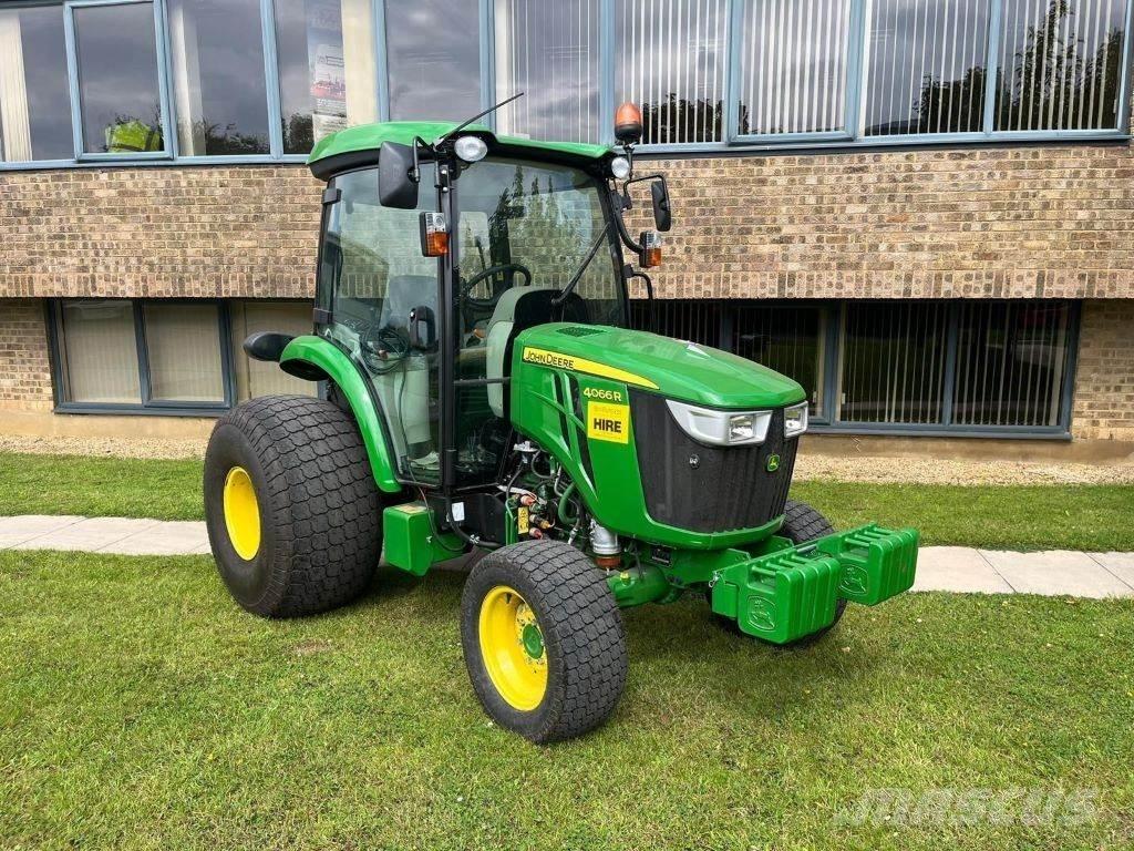 John Deere 4066R Kompakttraktorer