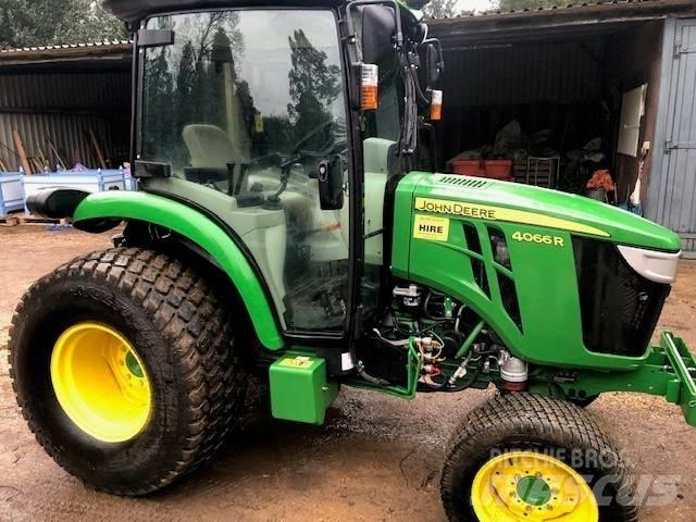 John Deere 4066R Kompakttraktorer