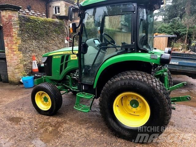John Deere 4066R Kompakttraktorer