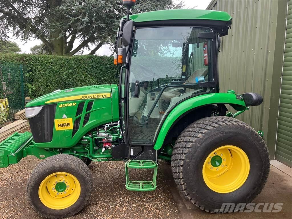 John Deere 4066R Kompakttraktorer