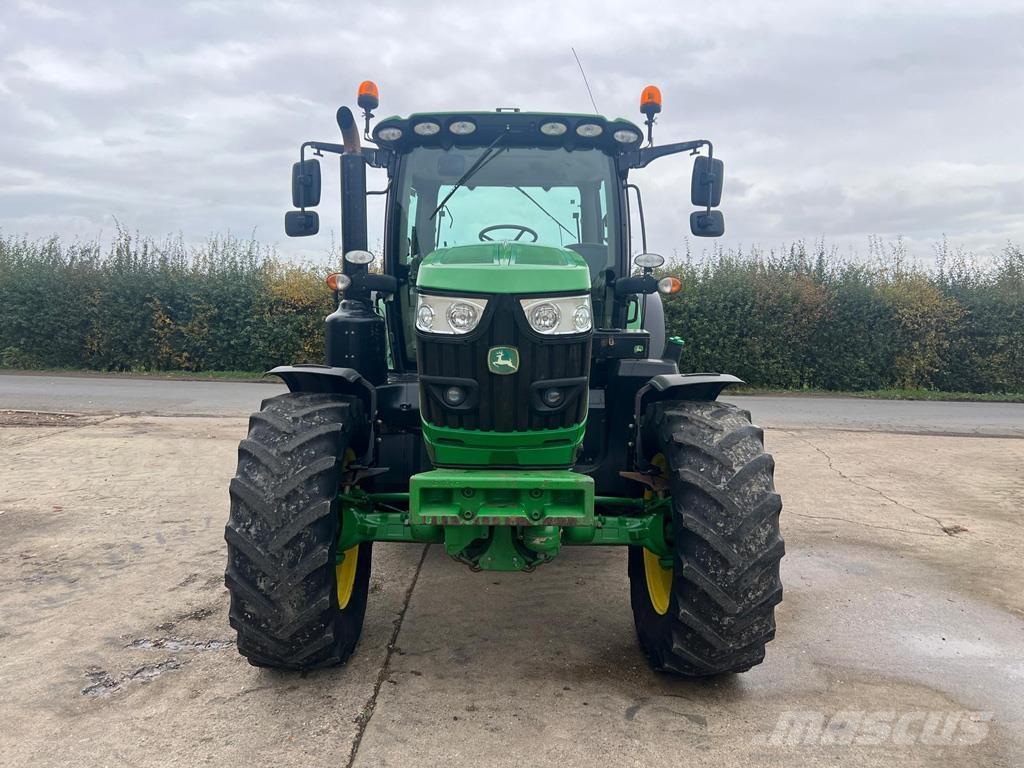 John Deere 6135R Traktorer