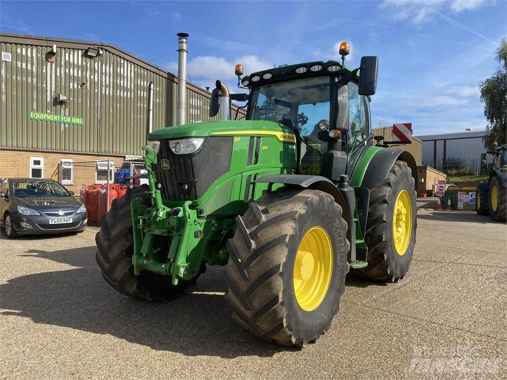 John Deere 6R250 Traktorer