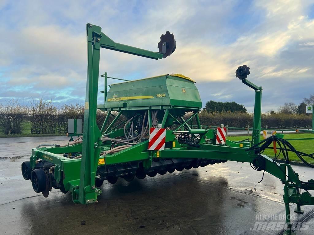 John Deere 750A Såmaskiner