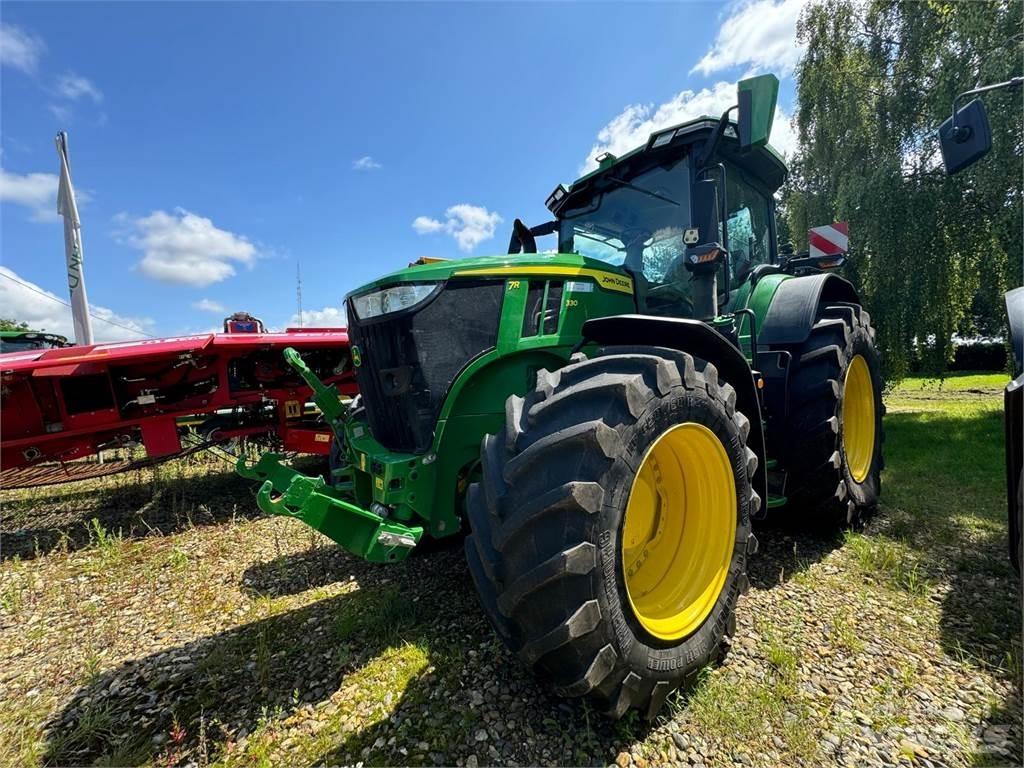 John Deere 7R330 Traktorer