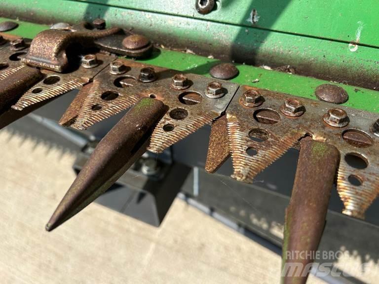 John Deere T670 Skurtreskere