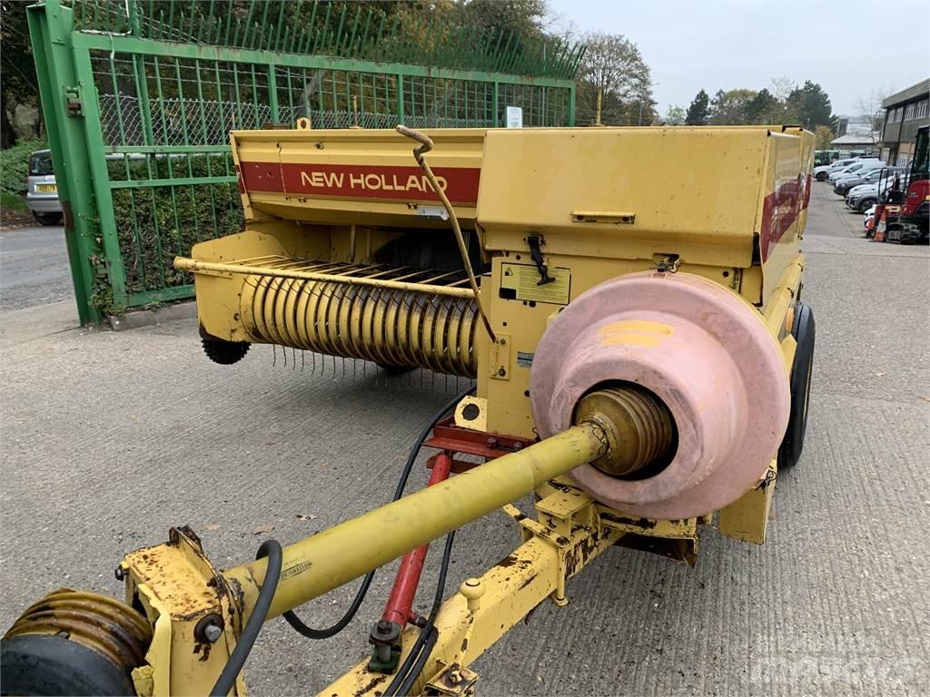 New Holland 945 Rundballepresser