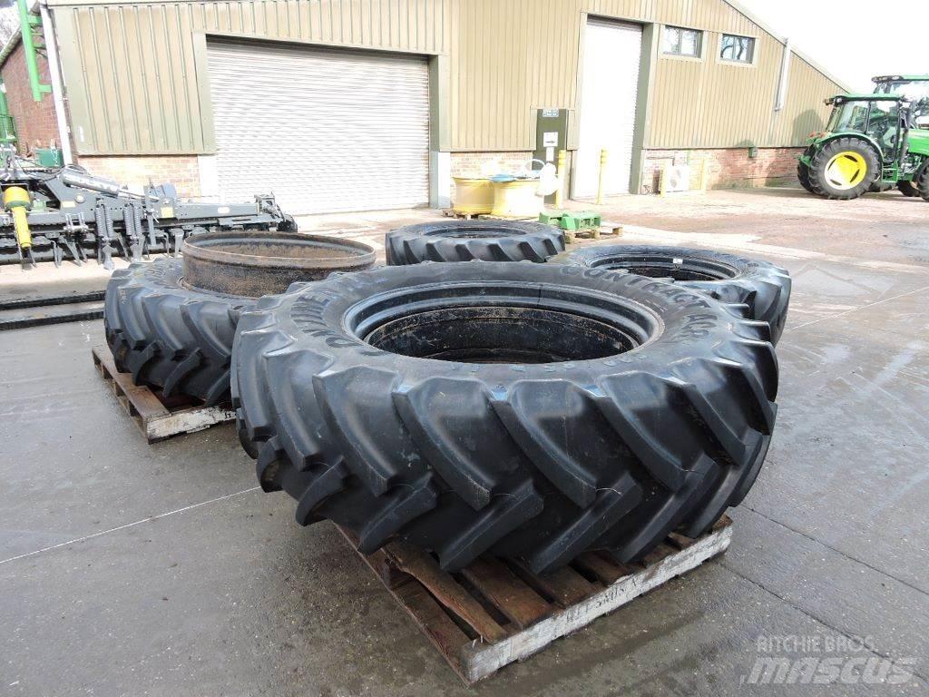 Stocks DUAL Dekk, hjul og felger