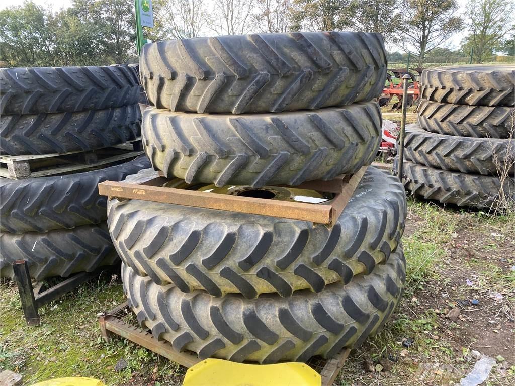  WHEELS Dekk, hjul og felger
