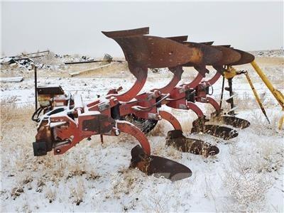 Case IH 145 Vanlige ploger
