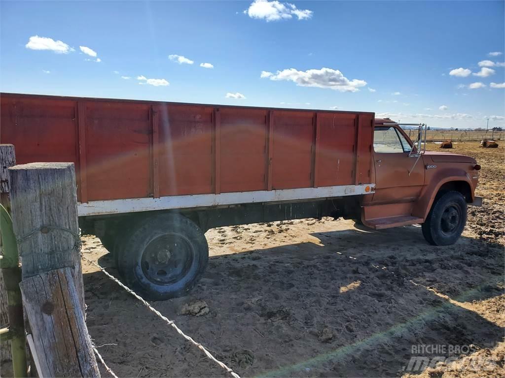 Dodge D600 Andre lastebiler