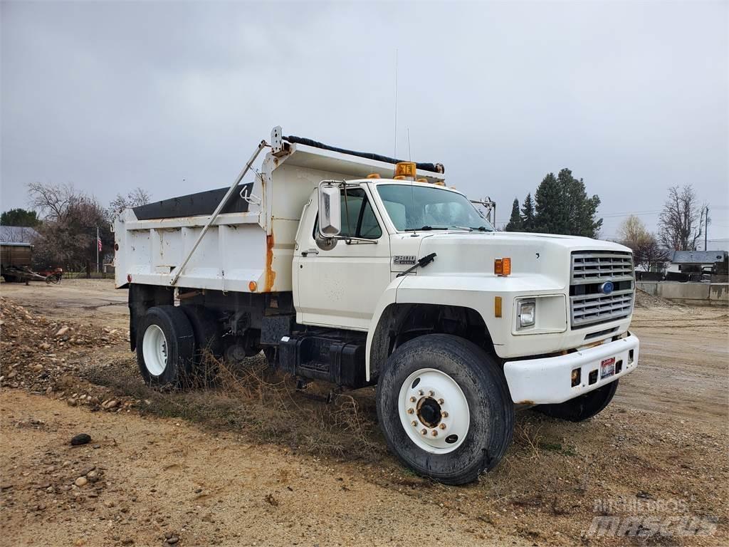 Ford F800 Andre lastebiler