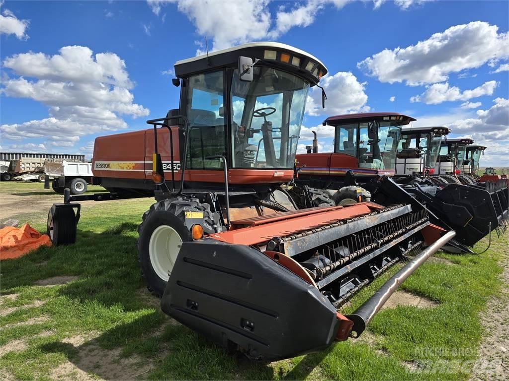 Hesston 8450 Svanser