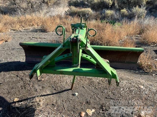 John Deere  Slodder