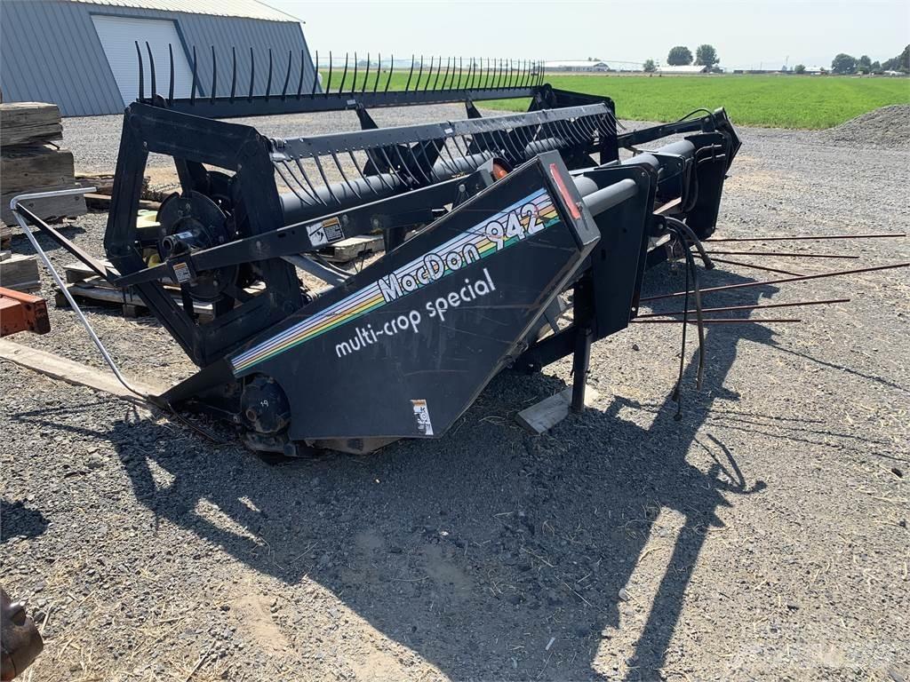 MacDon 942 14' Svanser
