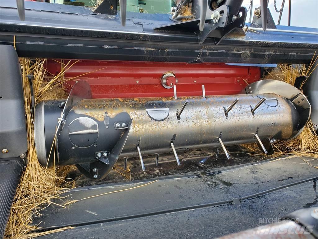 MacDon D65-D Skurtreskere