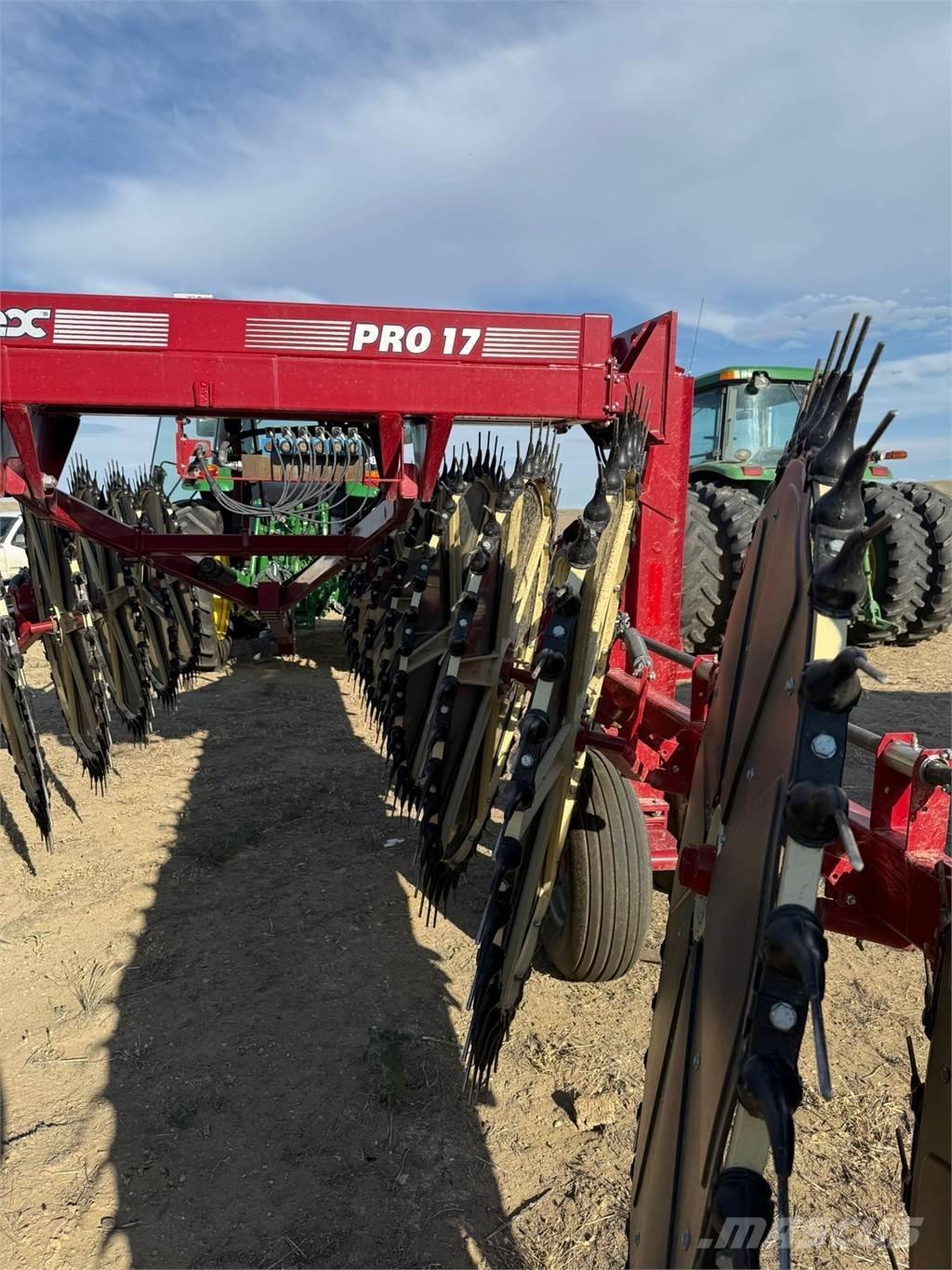 Sitrex Pro17 Raker og høyvendere