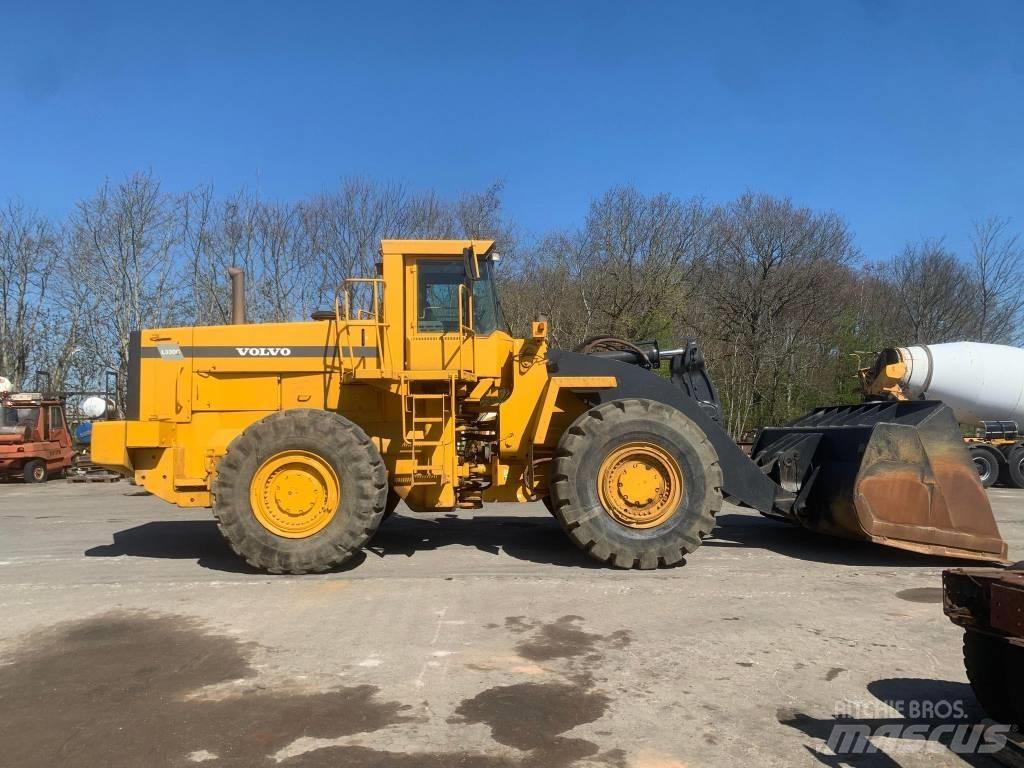 Volvo L330C Hjullastere