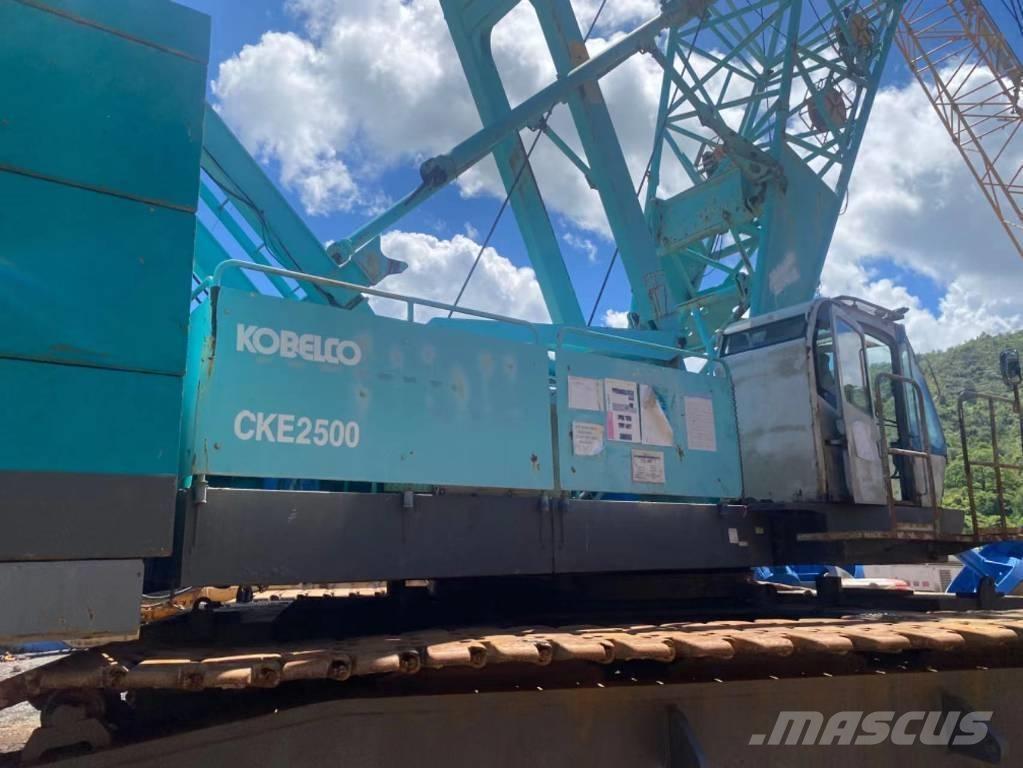 Kobelco CKE 2500 Beltegående Kran