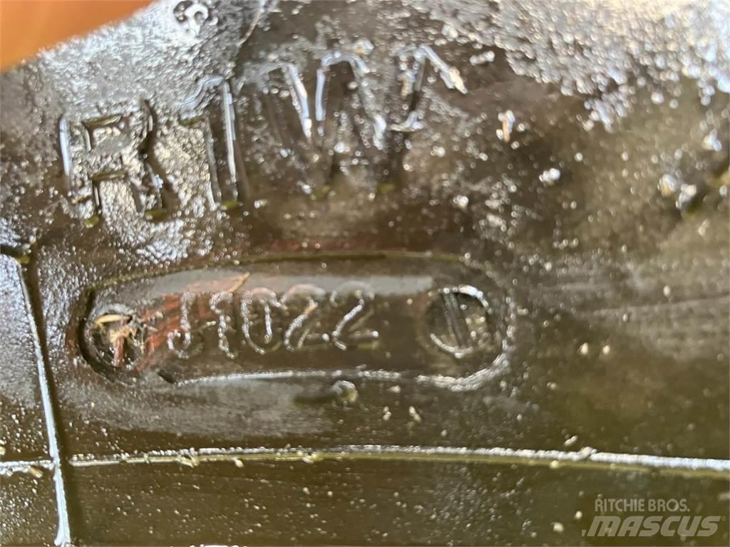 BKT 480/65R28 Dekk, hjul og felger