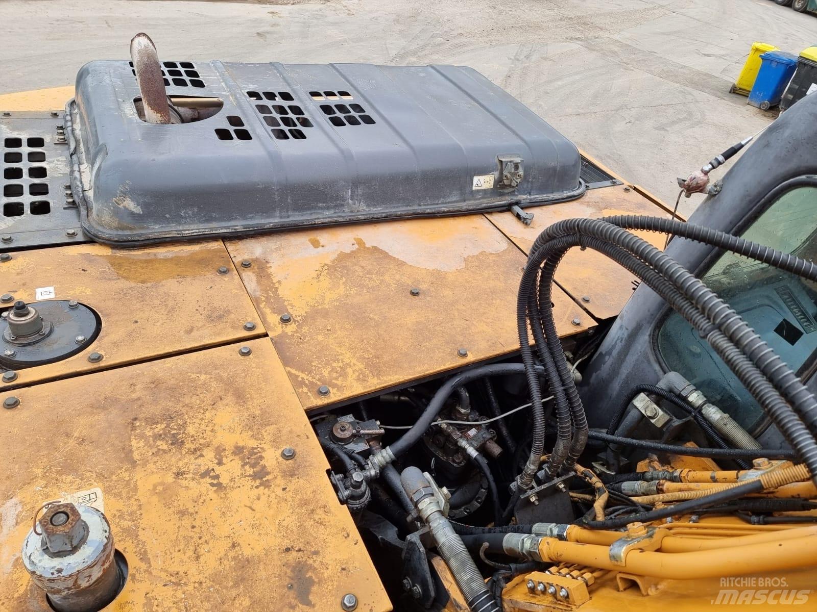 CASE CX 210 LC Beltegraver