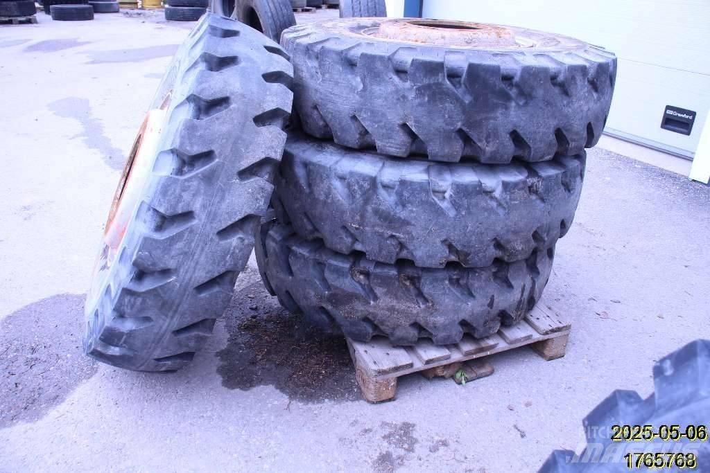 Michelin XMINED2 Dekk, hjul og felger