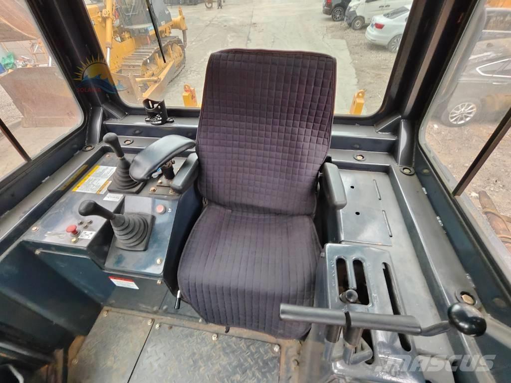 Shantui SD 22 Dozere Beltegående